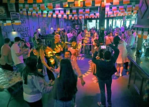 Wittenborg Welcomes Summer with Hawaiian-Themed Party